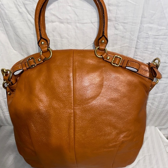 Coach - Picture 13 of 14